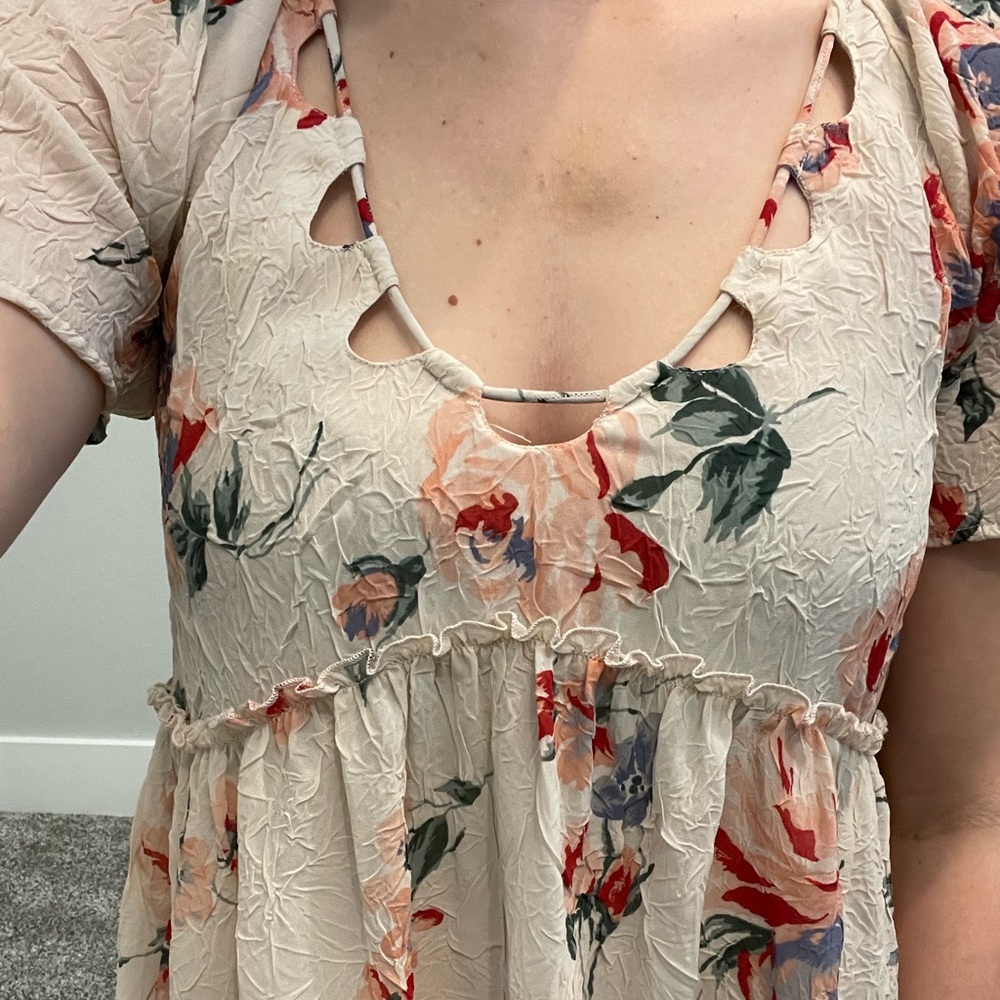 Lucky Brand, floral, sliming, size small blouse - Picture 2 of 7